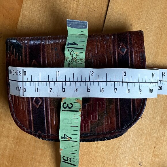 Vintage Native Mexico Genuine Hand tooled Leather Wallet Zippered Coin Purse - Picture 7 of 8